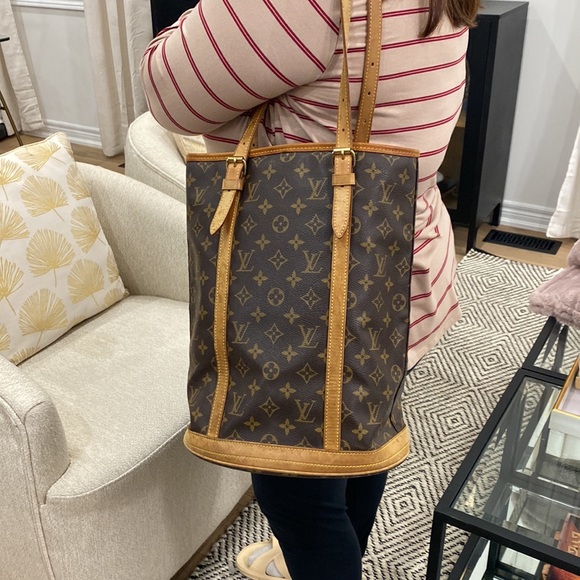 Authentic Louis Vuitton Bucket GM Monogram - Picture 12 of 13